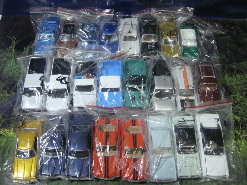 1: 64 JOHNNY JOHNNY LIGHTNING รถกระบะรถจี๊ปรถตํารวจรถออฟโรดรถโลหะผสมรุ่น A