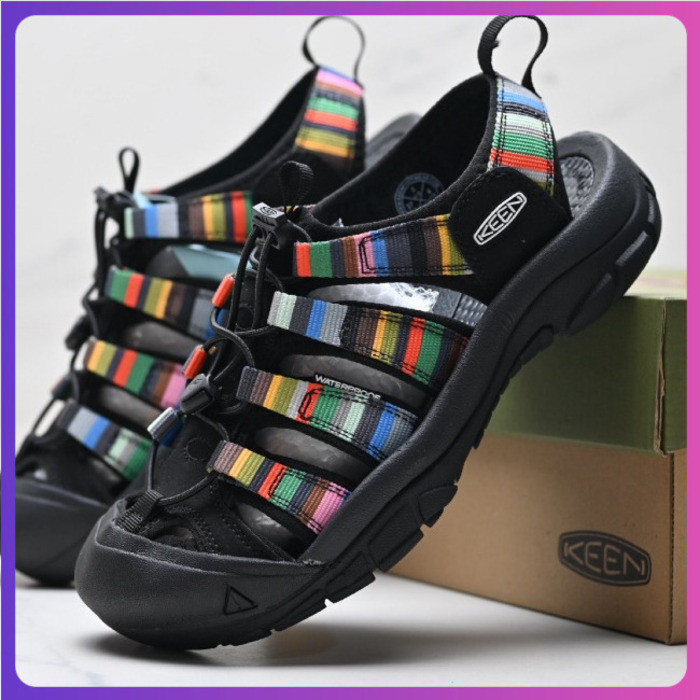 [การประกันคุณภาพ] Koen Newport H2 Low-Top Anti-Slip Wear-Resistant Sports Sandals สีดํา