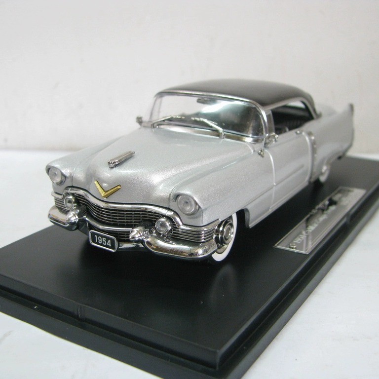 GFCC 1: 43 1954 Cadillac Coupe DeVille Cadillac Silver Alloy Car Model