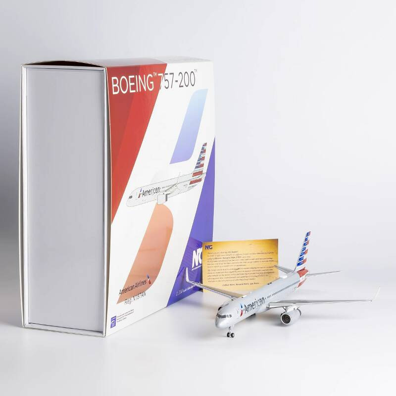 {ของเล่นสดใส} NG Models 100/200 American Airlines B757-200/w Alloy Airliner รุ่น N187AN 251006