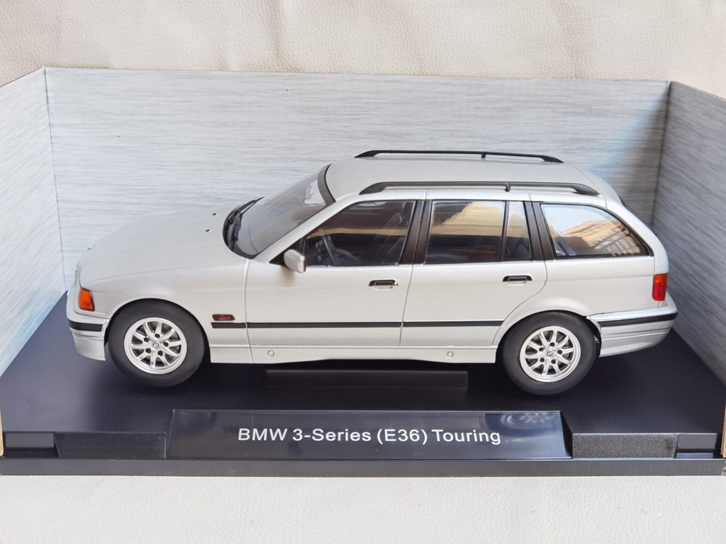 MCG 1/18 BMW 325i 3-series E36 โมเดลรถ BMW Touring Alloy