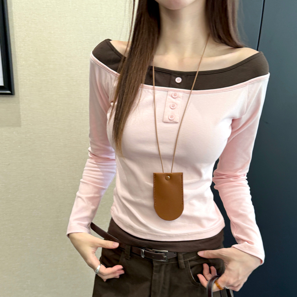 93694 Patchwork Color Off-the-Shoulder เสื้อยืดแขนยาวไหล่เดียวผู้หญิง