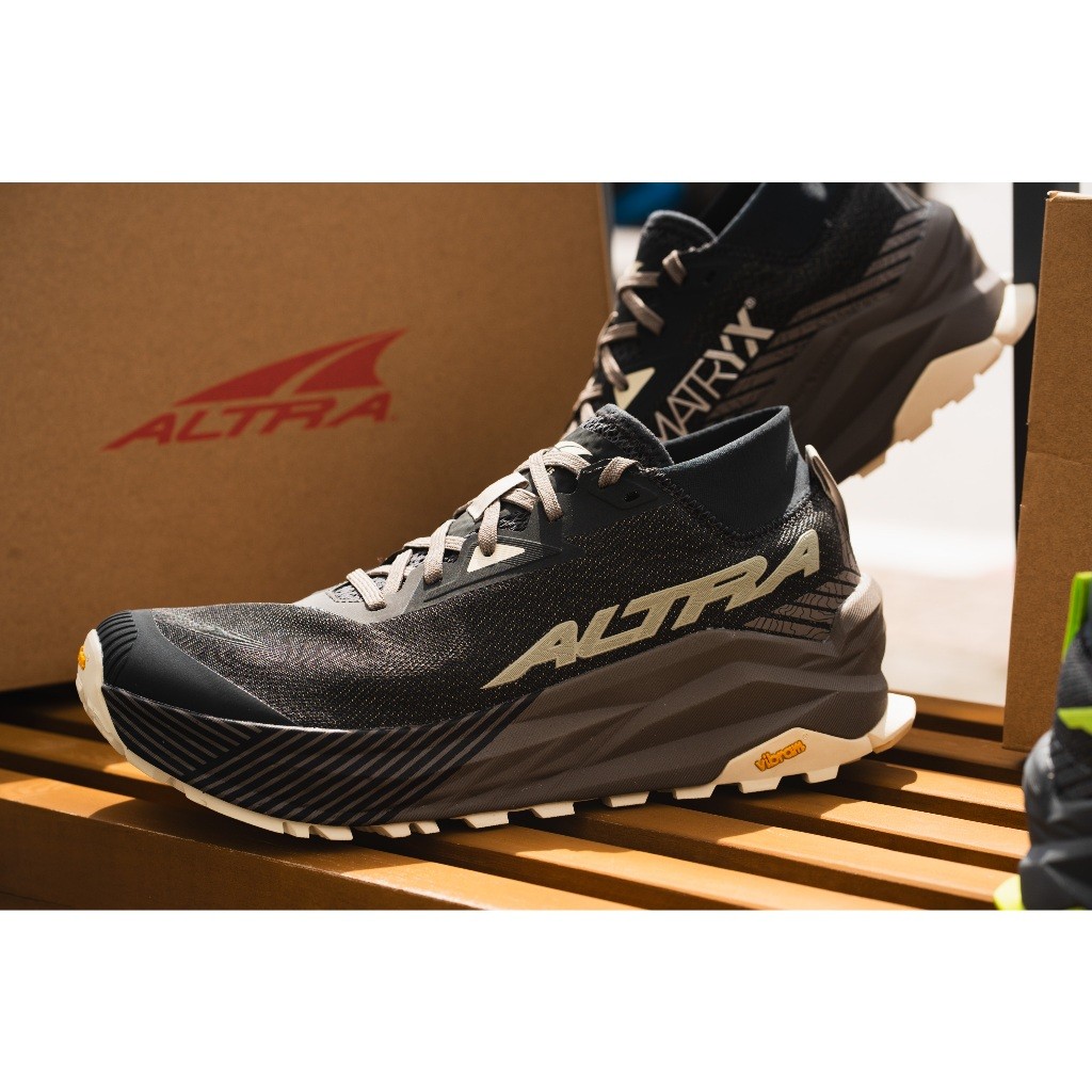 ♞รองเท้าวิ่งเทรล ผู้ชาย Altra Olympus 275 UHD