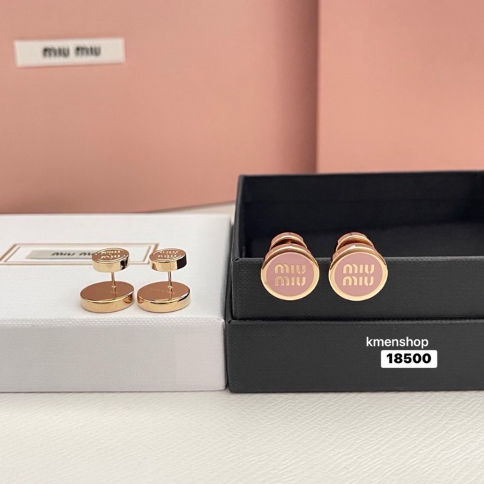 new ต่างหู miumiu พร้อมส่ง