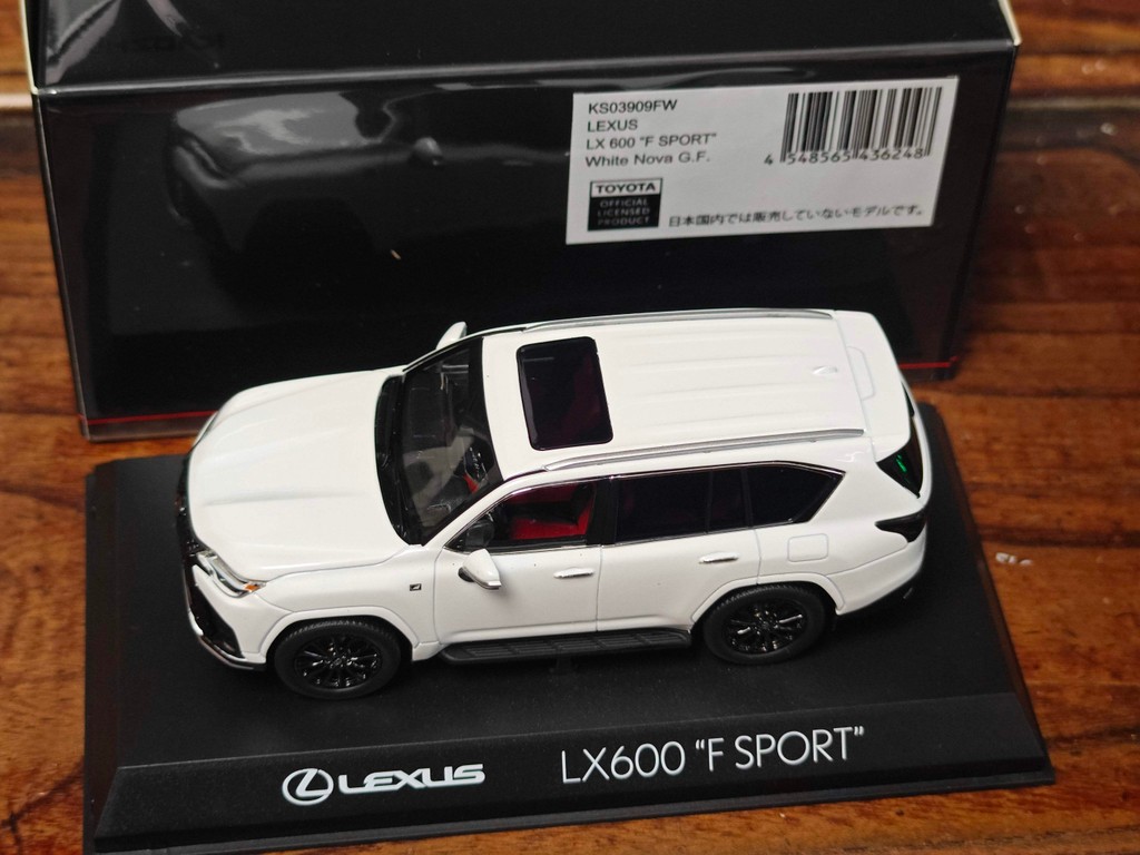 Jingshang Kyosho รุ่น 1/43 Lexus Lexus LX600 F SPORTS สีขาว