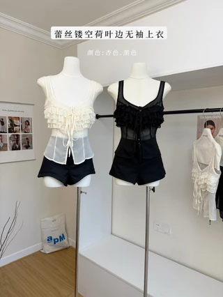 Lace Hollow Stitching Ruffled Laced-Up Slim-Fit เสื้อแขนกุด 102405