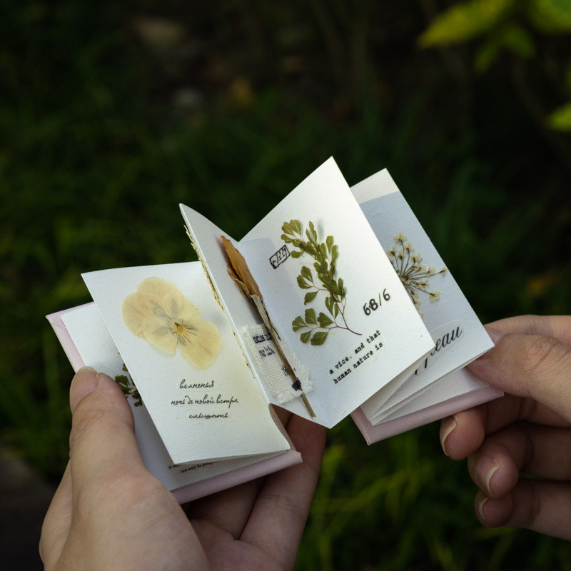 10 ชิ้น/ล็อตแผ่นบันทึกวัสดุกระดาษ Four Seasons in Hand book Junk Journal Scrapbooking พื้นหลังตกแต่ง