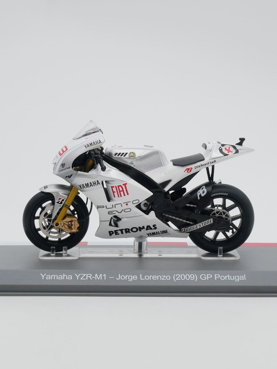 Ixo 1: 18 Moto GP 2009 Yamaha YZR M1 Yamaha มอเตอร์ไซค์ รุ่น 99 #