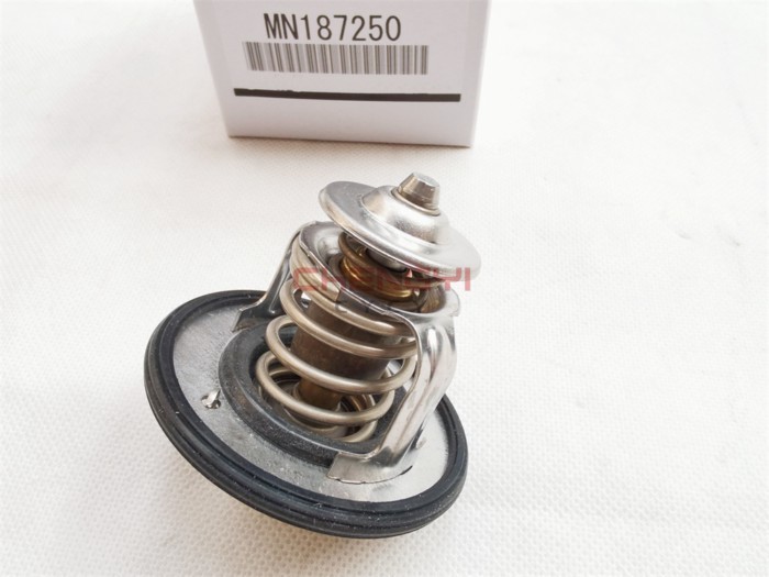Thermostat Kit 82 °C Fit For Outlander Sport RVR ASX Lancer Sportback 4B10 4B11 4B12 MN187250 1305A