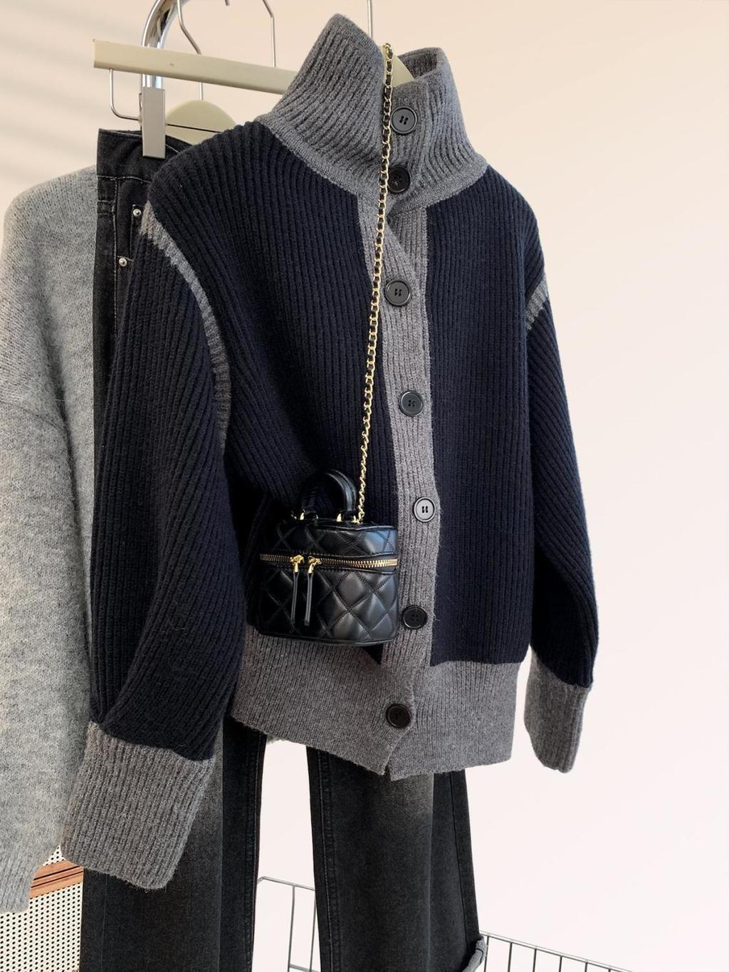 แจ็คเก็ตสเวตเตอร์สีดำสำหรับผู้หญิง ออกแบบมาในสไตล์ใหม่ คอเต่า ปกหนามาก สวมใส่ง่ายและอบอุ่น