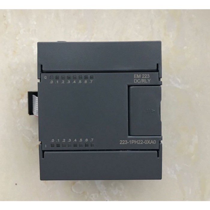 Compatible S7-200 expansion module EM223 1BH22 1PH22 EM235 0KD22.8 input 8 output Relay or Transist