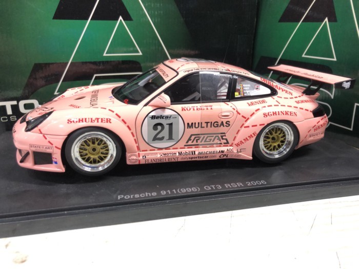 Autoart 1/18 Porsche Porsche 911/996 GT3 #21 หมูชมพูออกจากพิมพ์