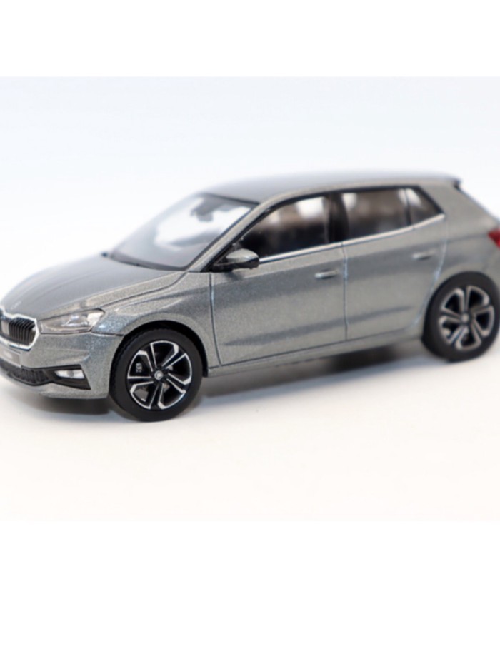 No Norev Norev 1/43 รถโลหะผสม Skoda Fabia Skoda Fabia โมเดลรถตกแต่ง Out of Print Car Model
