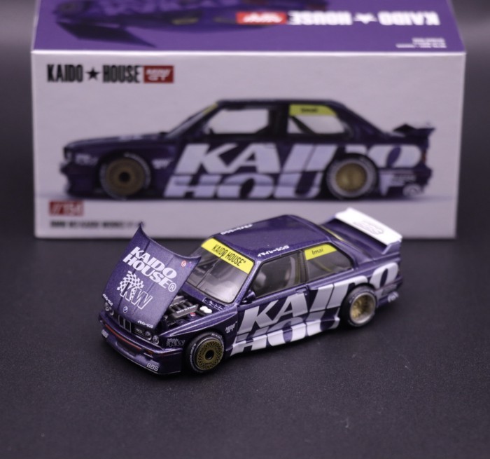 Kadio House MINIGT BMW M3 (E30) Kaido Works V1 KHMG154 现货