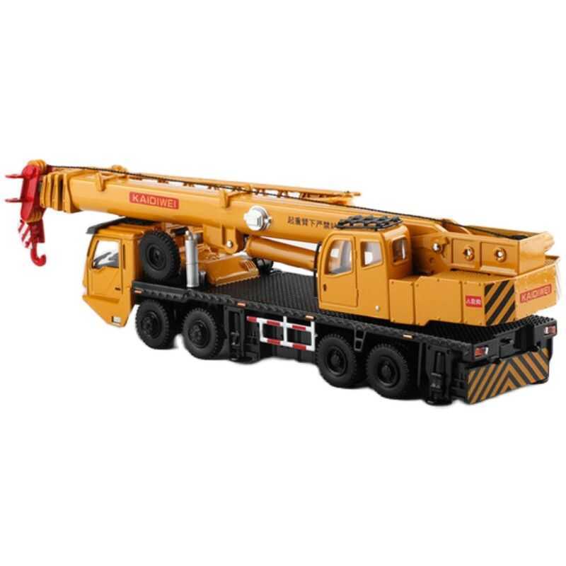 & Realistic 1:55 Scale Toy Crane