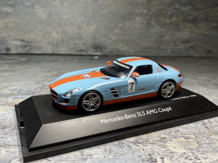 Schuco schuco Mercedes-Benz SLS AMG GULF Coating Garland 1: 43