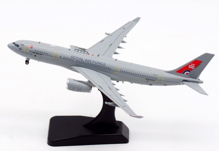พร้อมสต็อก Aviation UK Air Force A330-243MRTT ZZ330 1: 400 Air Fueling Machine Out of Print Car Mode