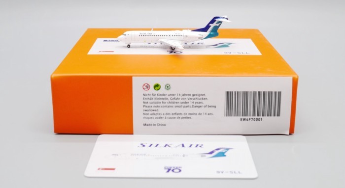 พร้อมส่ง JC Wings SC Wings Fokker70 Fokker 70 9V-SLL 1: 400 โมเดลโลหะผสมโมเดลรถรุ่นลิมิเต็ด
