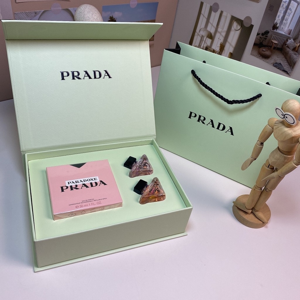 แฟชั่นขายตรงยิงจริง❤ พิเศษ/75 Prada I Book of Prada Contrast Sense ชุดสามชิ้นประกอบด้วย: I Book of P