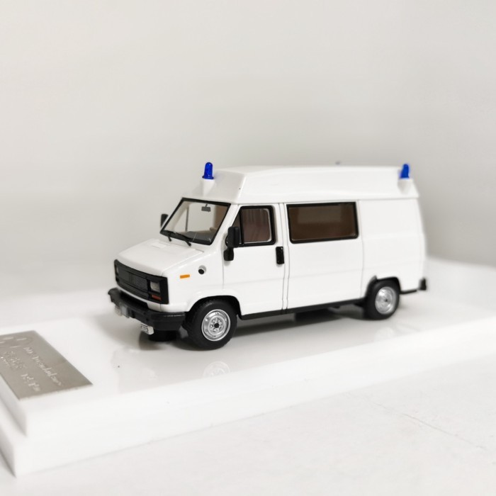 MZS 1: 64 FIAT Ducato รถพยาบาล FIAT Ducato เรซิ่นรถรุ่น
