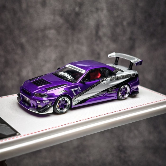 FH 1: 64 Nissan Nissan GTR R34 Z-Tune Skyline Skyline Alloy Car Model Out of Print Car Model