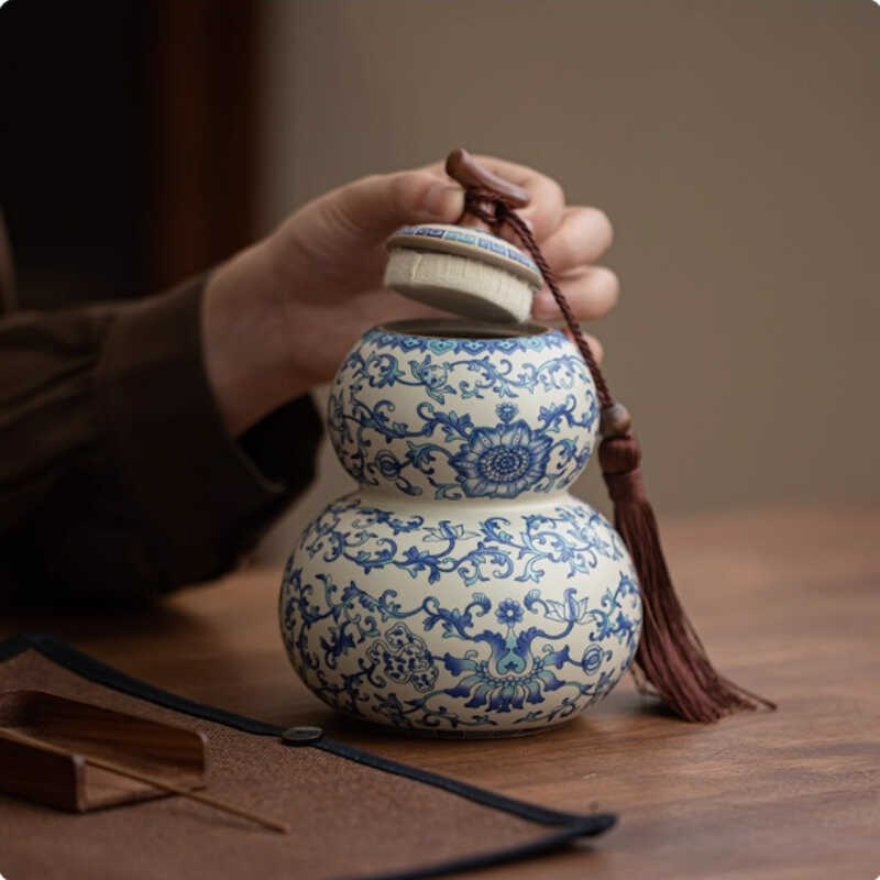 Jar Blue And White Porcelain Candy Jar Household Coffee Sugar Food Storage Container Home Decor Jar
