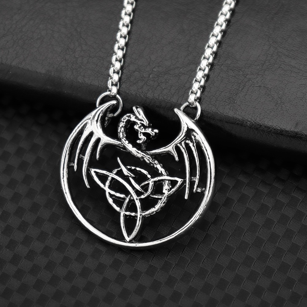 แฟชั่นผู้ชาย Biker Punk สามเหลี่ยม Celtic Knot สร้อยคอโซ่ Vintage Gothic Dragon Hollow Wings จี้สร้อ