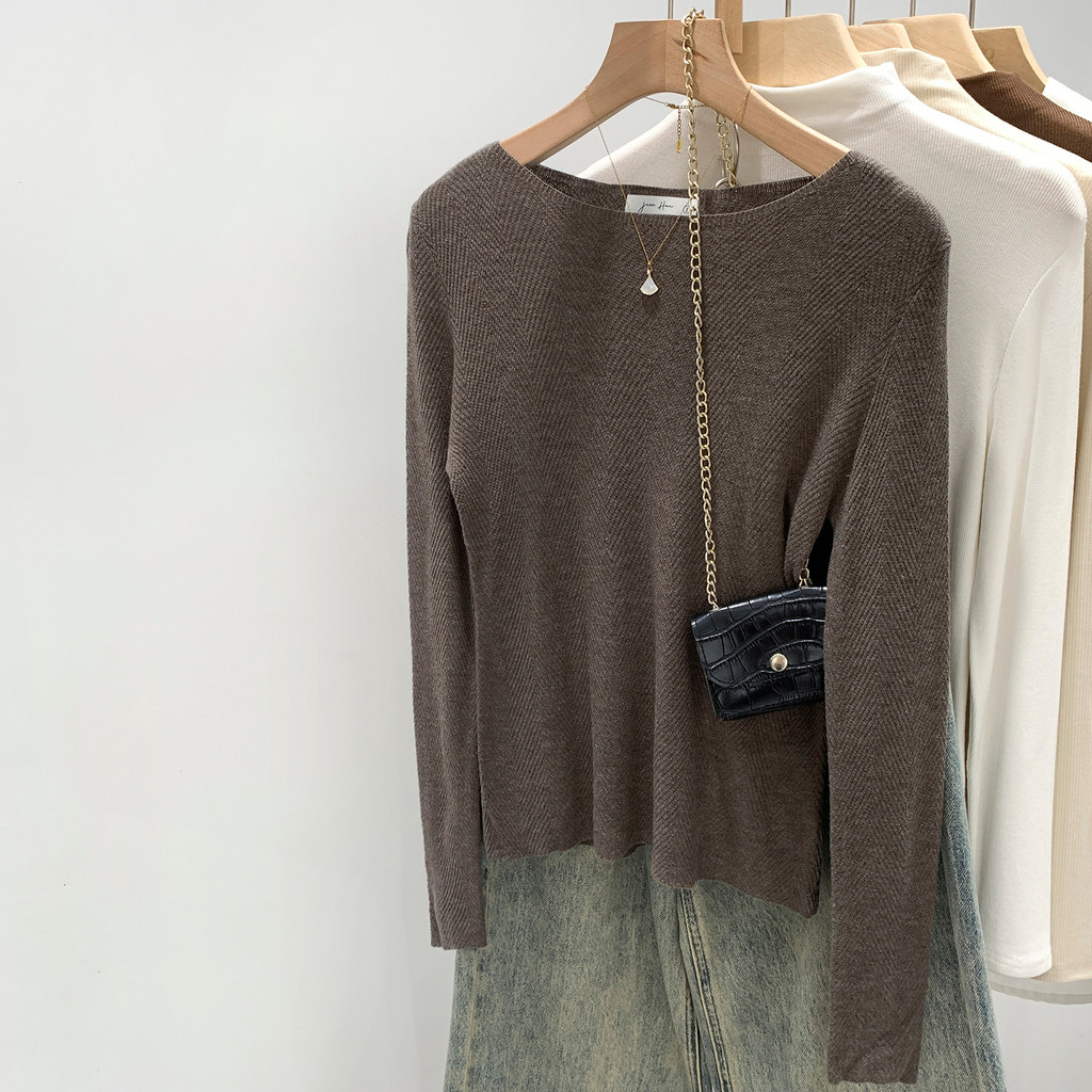 เสื้อถักแขนยาวสีบริสุทธิ์แบบเรียบง่าย