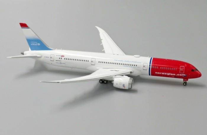 พร้อมสต็อก JC Wings 1: 400 สายการบินนอร์เวย์ B787-9 G-CKLZ โมเดลเครื่องบินโลหะผสม Wing Out of Print 