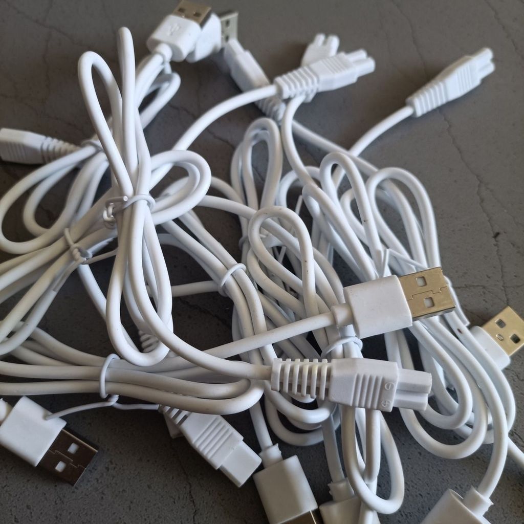 Yuxing ไฟฉายแบบพกพา F1F2F3F4F5F6F7 อุปกรณ์พราวภาพ 812 855 สาย USB PD