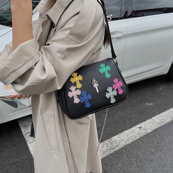 กระเป๋า Chrome 2026_Chrome Hearts สติ๊กเกอร์สีขั้นสูงไหล่ Cross Crossbody Bag Chain รักแร้ใหม่ไก่ Nu