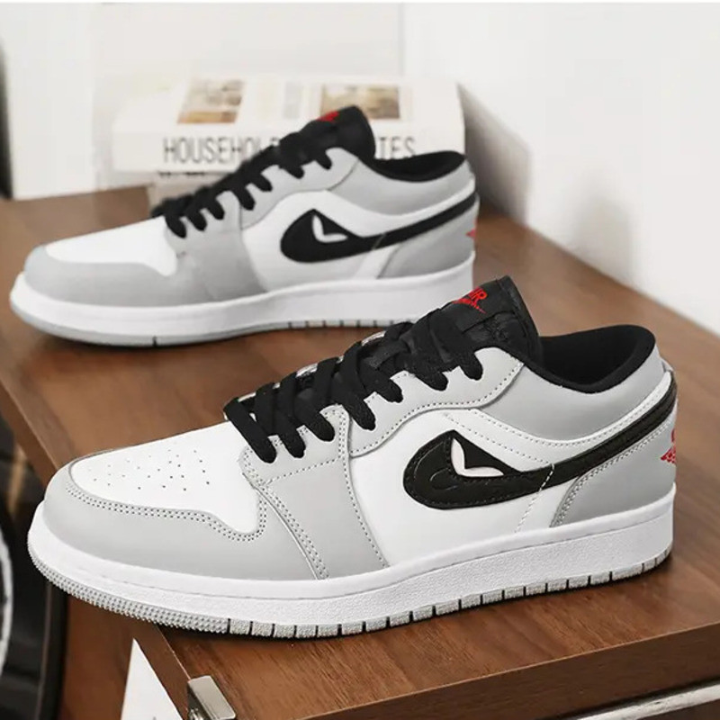 รองเท้าลําลองเวอร์ชั่นเกาหลีกันน้ํา Anti-Slip-Soot Retro National อินเทรนด์ Campus All-Male หญิงอินเ