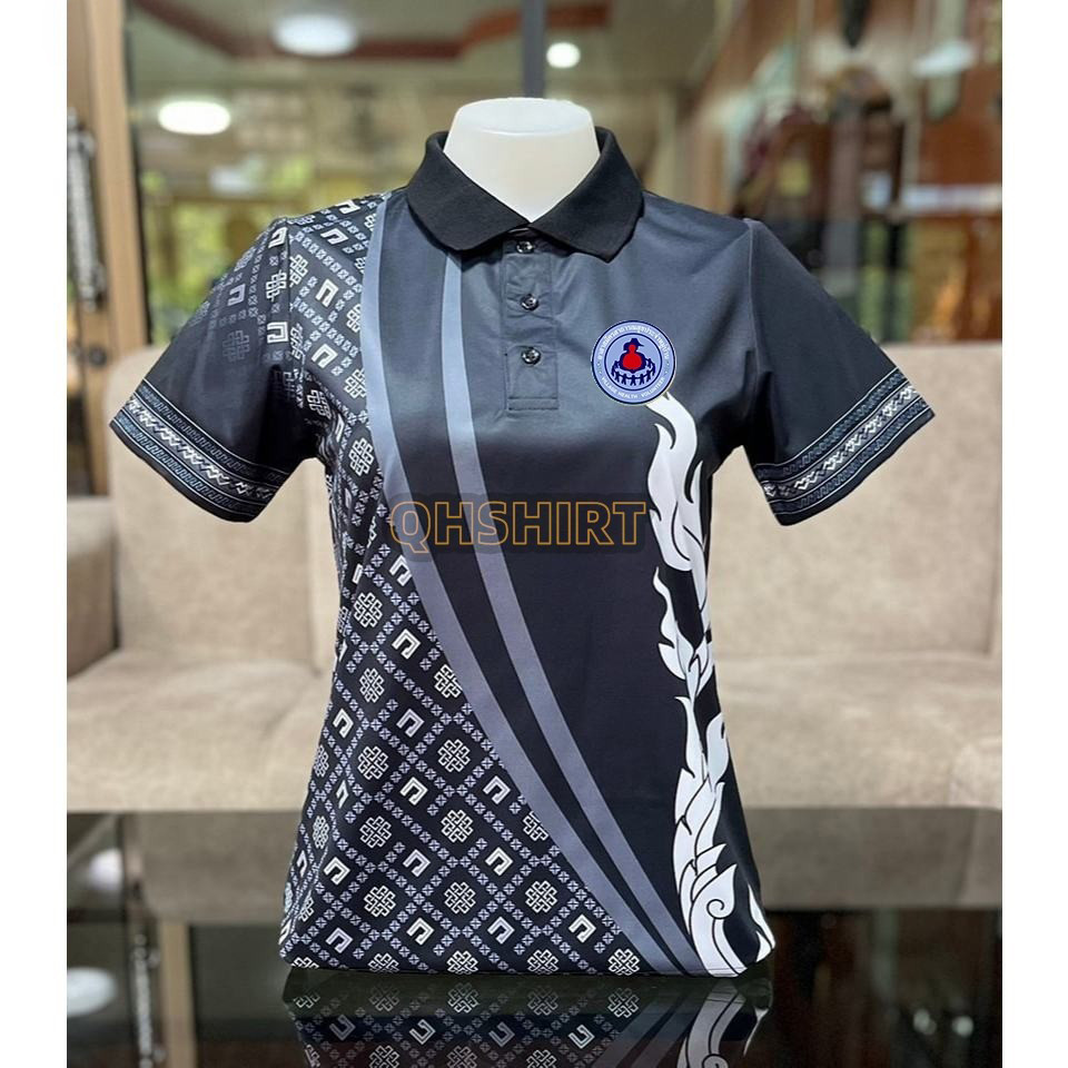 สีดำเสื้อโปโลสีดำ เสื้อโปโล พิมพ์ลาย ทรงผู้ชาย ทรงผู้หญิง (สาธารณสุข สพฐ อปท มหาดไทย อสม สำนักงานคณะกรรมการการศึกษาพื้นฐาน)