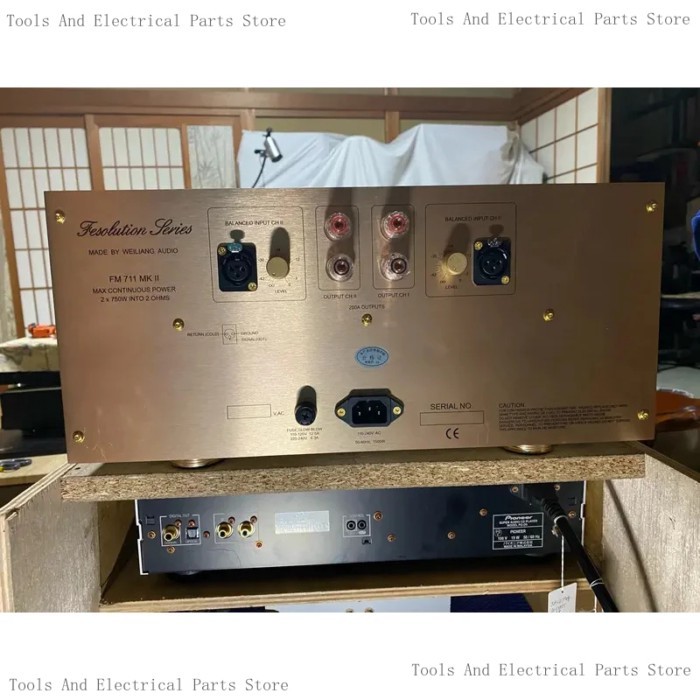 One Pair Fm711 Mk2 Hifi Audio XLR Input Post-Level High Power Amplifier 250W 250W 8Ω 110V 220V