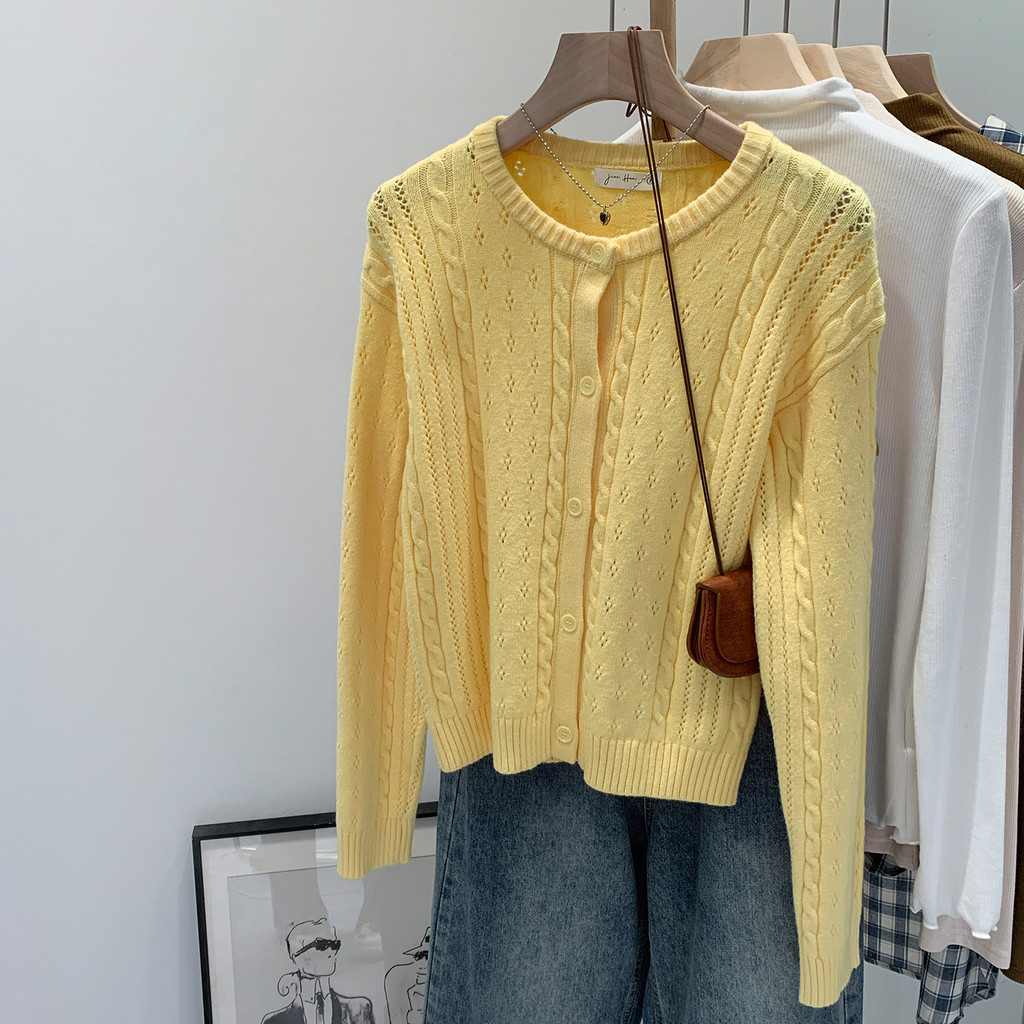 94556 เสื้อสเวตเตอร์แขนยาวคัตเอาท์คอกลม สีเหลือง