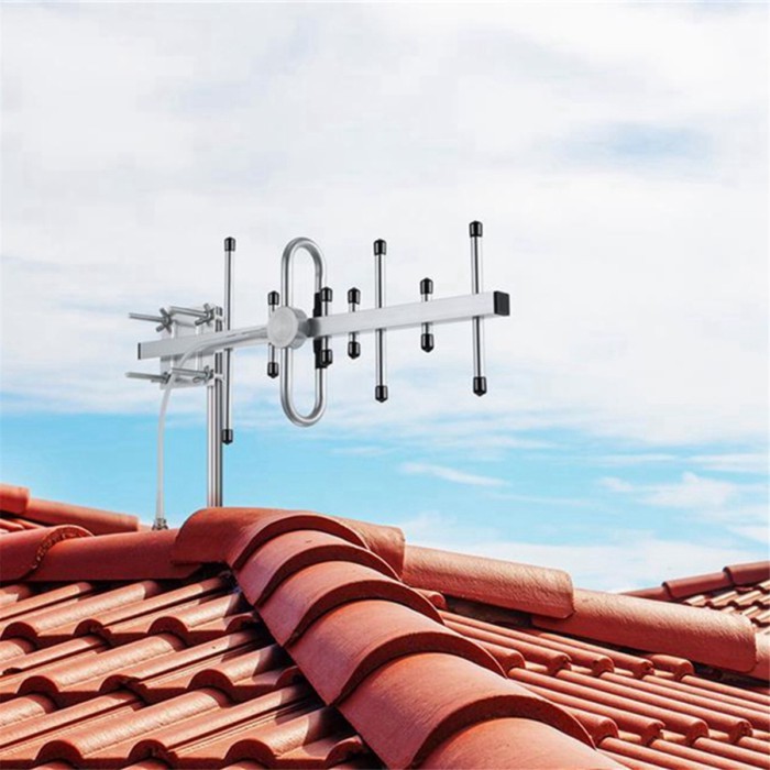 L68ADigital TV Antenna HDTV 4K Amplified Antenna Outdoor TV Antenna Signal Amplifier 300 Miles Rang
