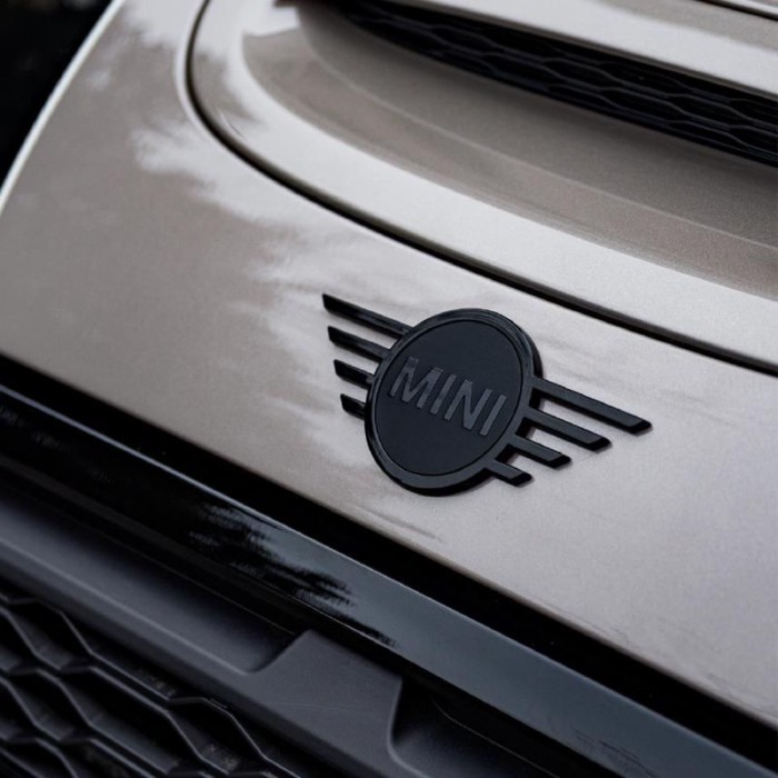 BMW mini Car Logo cooper Front Black Logo mini countryman Modified Blacken Hood Tail Logo