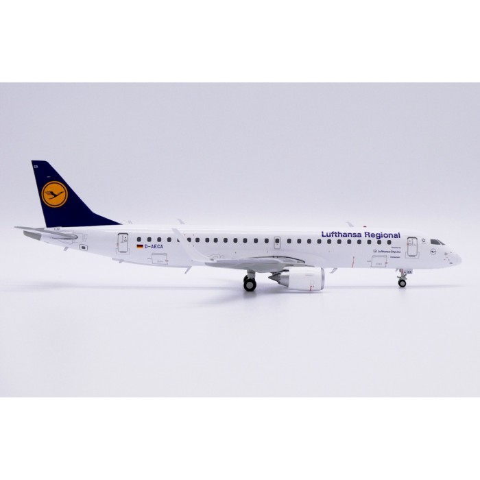 คลังสินค้าพร้อม JC Wings 1: 200 Hennessa Airlines ERJ-190LR D-AECA โมเดลเครื่องบินโลหะผสมโมเดลรถรุ่น