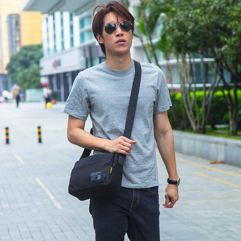 Dido Fido | กระเป๋าสะพายข้างสำหรับผู้ชาย |