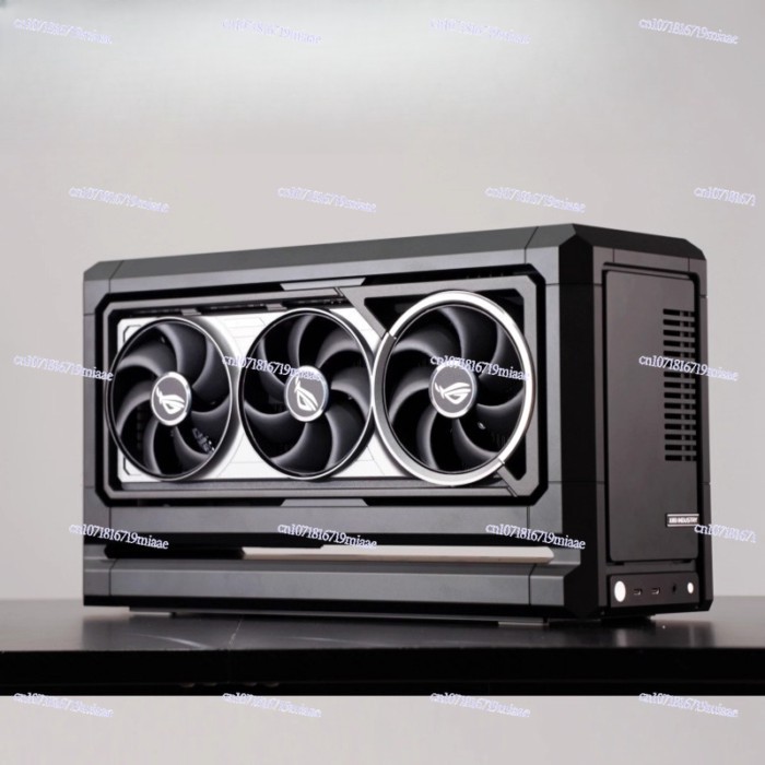 FF07 Mini Console 9800X3D 5080/5090  Gaming Computer