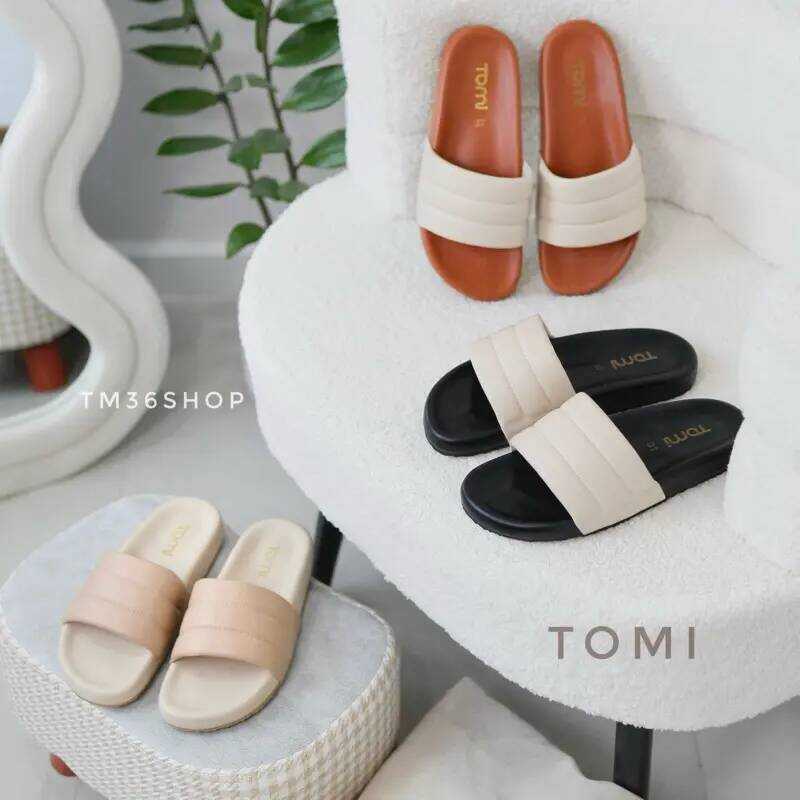 [Tomi-"Milddy"] **แนะนำเท้าอวบ+1 เผื่อไซส์** รองเท้าแตะรุ่นสวมลอนนิ่ม ดีไซน์น่ารัก พื้นนุ่มใส่สบาย (