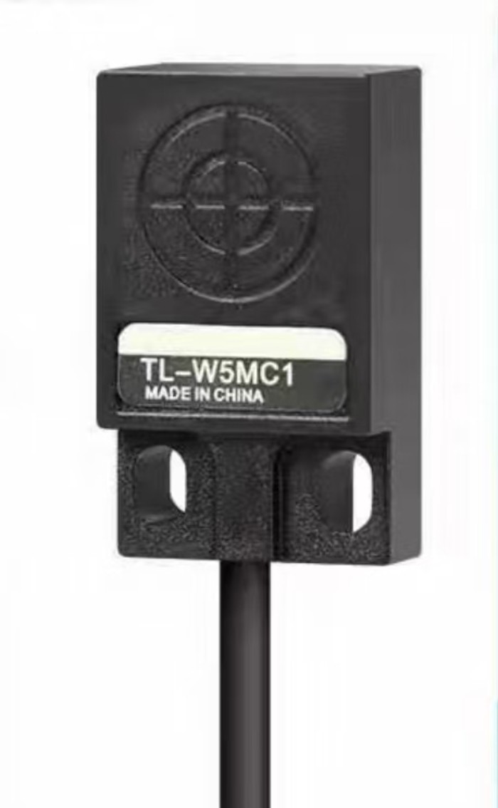Original proximity switch sensor TL-W5MC1 TL-W5MC2 TL-W5MB1 TL-W5MD1 TL-Q5MD1
