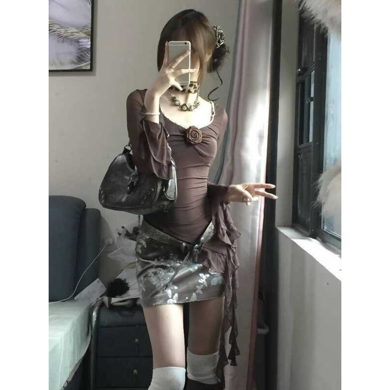 ▥ ความงาม Y2k ผอมแขนยาว 2 ชิ้นชุดผู้หญิง Gothic Vintage O-คอไม่สม่ําเสมอบางเสื้อหญิง + ออกแบบสะ