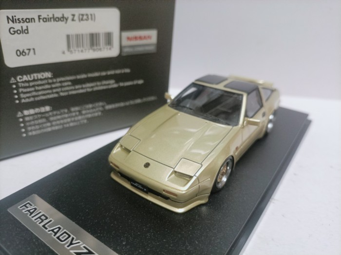 IG 1 43 Nissan Lady ดัดแปลงรถสปอร์ตรุ่น Nissan Fairlady Z VG30 Z31 Gold