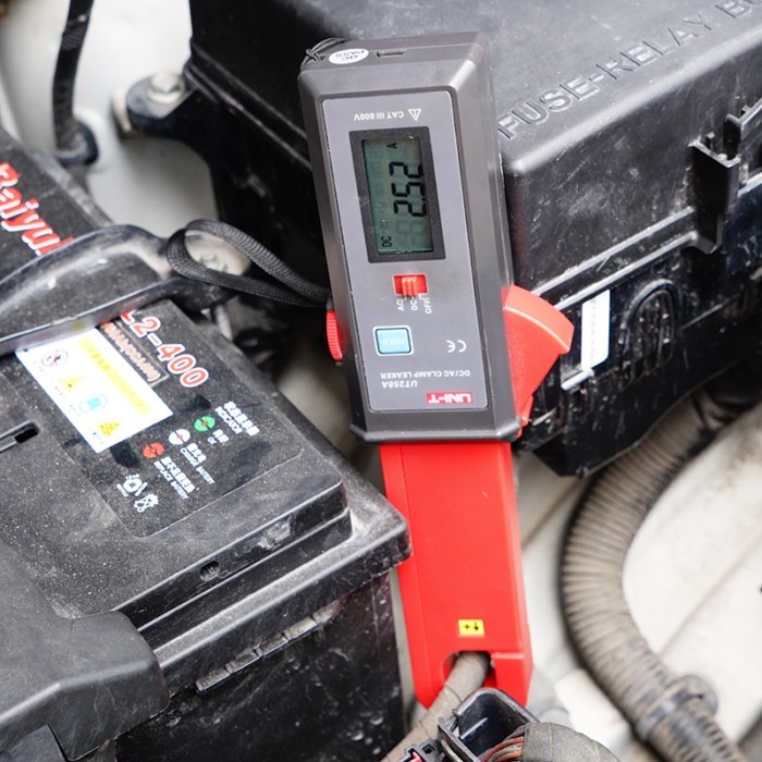 UNI-T UT258A AC/DC Измеритель утечки