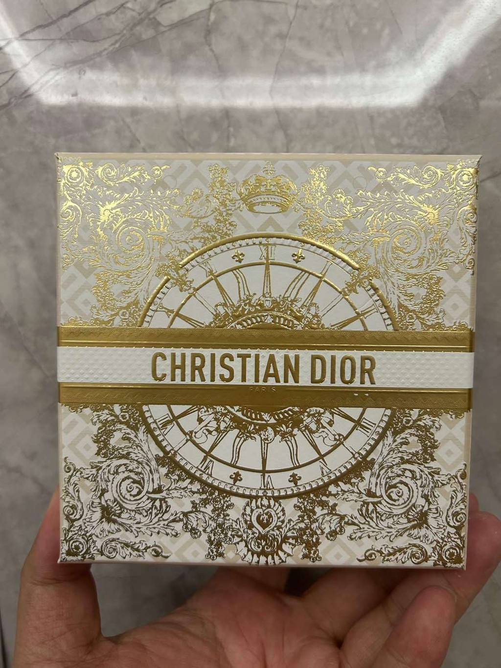 New Accessories New Accessories Special/100 Dior Gold Tube Lipstick Two-Piece Set ประกอบด้วย: 3.5g *