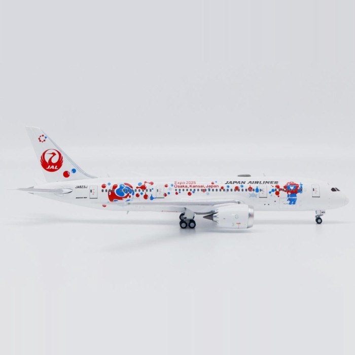 พร้อมสต็อก JC Wings 1: 400 Japan Airlines Osaka Shibo B87-8 JA823J เครื่องบินรุ่น Out of Print Model