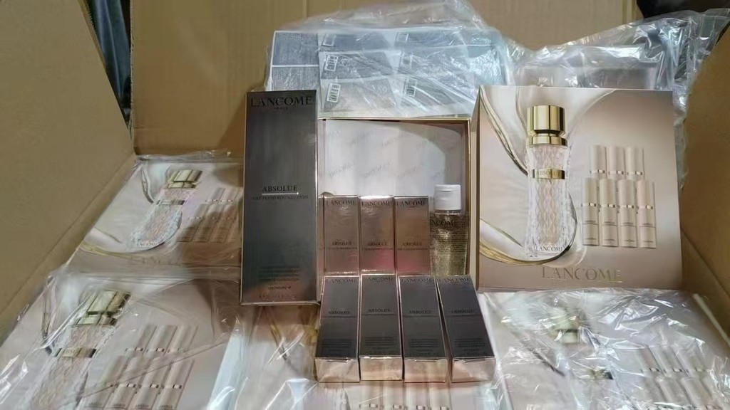 ส่วนลดในเวลา ใหม่ 210 เวอร์ชั่นใหม่ Lancome Pure Liquid Foundation 1+8 กล่องของขวัญรุ่น Mingtong คุณ