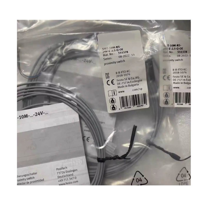 Proximity switch SMT-10M-NS-24V-E-2.5-Q-OE 551378 SMT-10M-NS-24V-E-2.5-L-OE 551377 SMT-10M-NS-24V-E