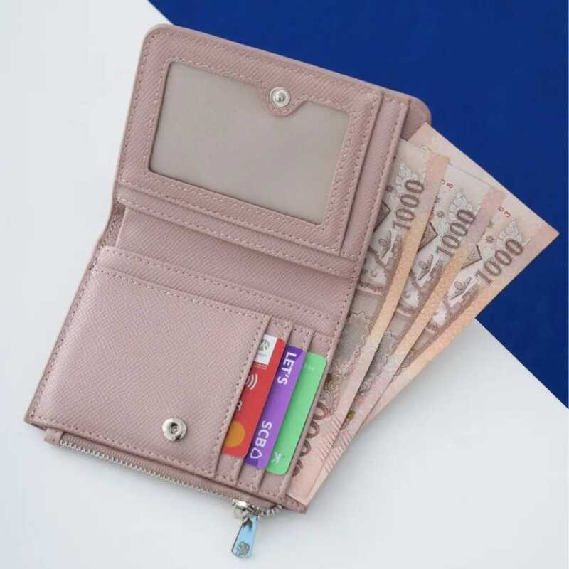 PEROTA “Fluffy Wallet” มาพร้อมกล่อง